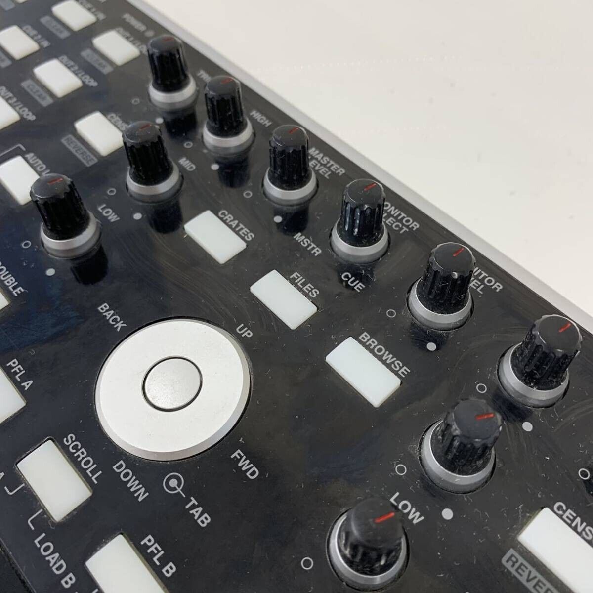 Vestax VCI 300 MKII DJ Controller With Serato Itch Black for Vestax VCI 300 MKII DJ Controller With Serato Itch Black for