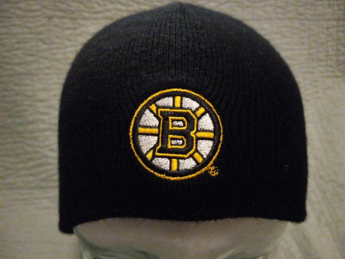 Unisex OSFM The Black Dog Boston Bruins Embroidered Beanie Skull