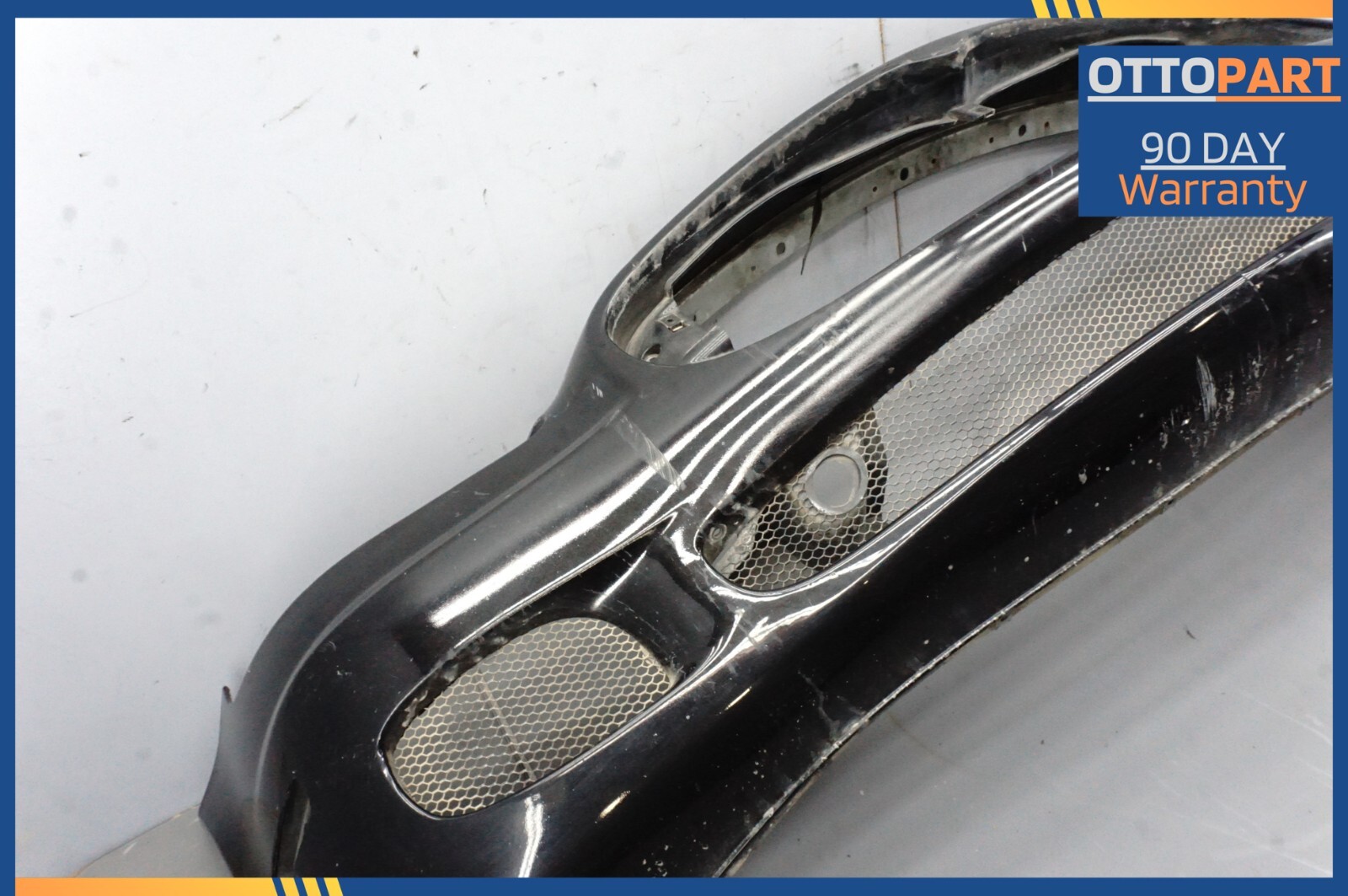 2003-2008 Maserati Quattroporte M139 Front Bumper Cover W/pdc Sensors LOT529 OEM