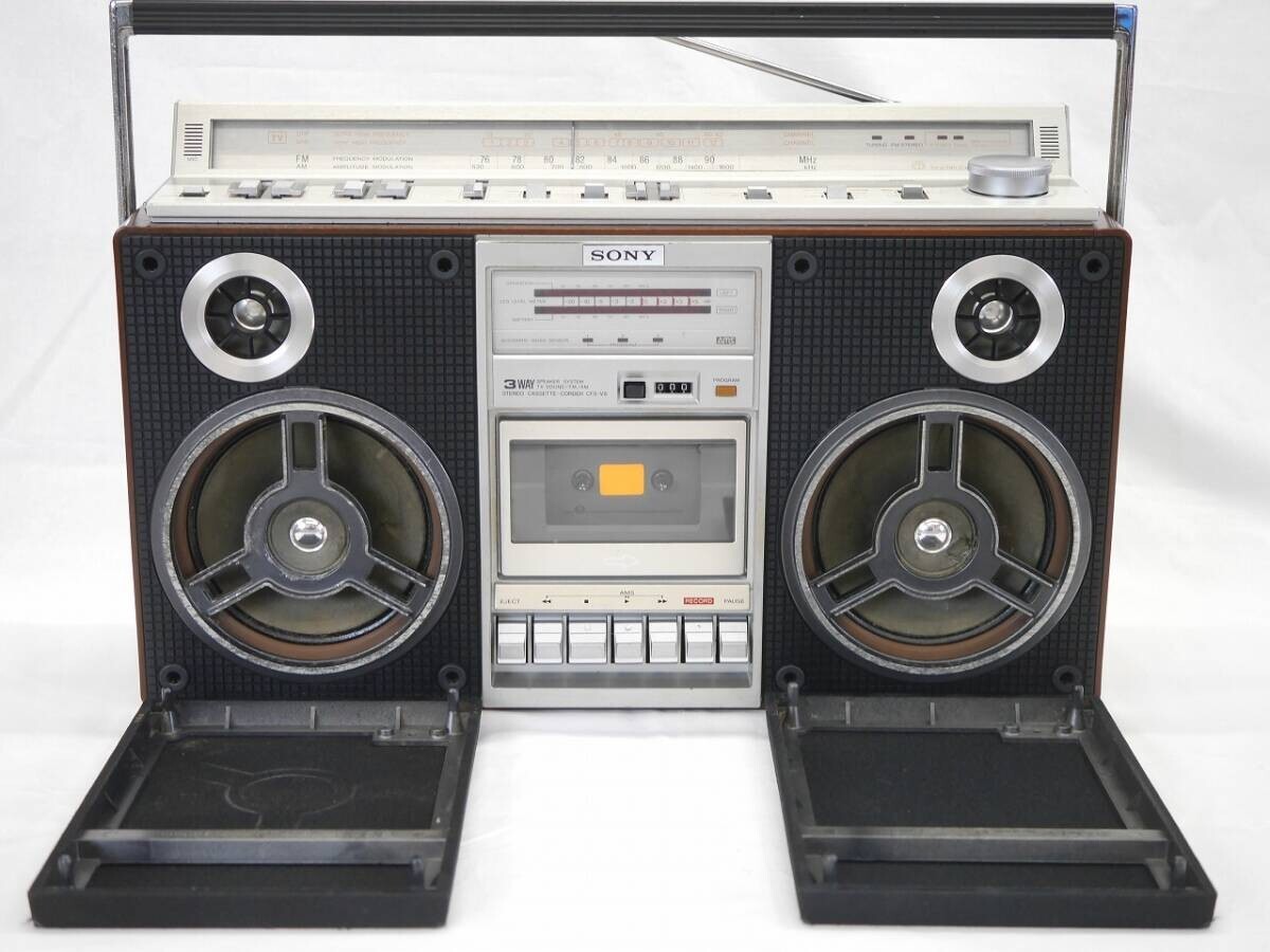 SONY CFS-V8 ZILBA'P STEREO FM/AM Radio Cassette Recorder SONY CFS-V8 ZILBA'P STEREO FM/AM Radio Cassette Recorder