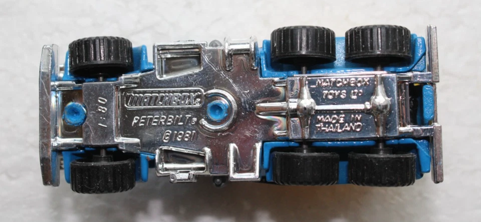 Matchbox Nr. 19 Peterbilt  Cement Truck - Bild 3 von 3
