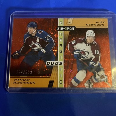 21/22 UPPER DECK SYNERGY NATHAN MACKINNON NEWHOOK SD-3 SYNERGISTIC DUOS RED 299