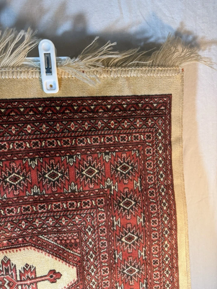 ALFOMBRA DE LANA VINTAGE TEJIDA A MANO ESTILO TURCO PATRÓN GEO TRIBAL ROJO CREMA 45"X26" Foto 3 de 4