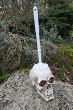 816.4202  FIGURINE ENSEMBLE  TOILETTE   WC  TETE  DE MORT  GOTHIQUE CRANE  37CM
