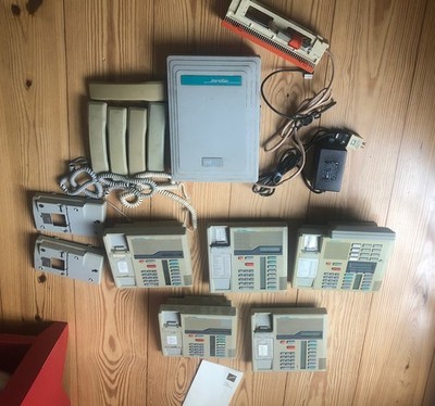 Nortel Norstar Northern Telecom Meridian NT5B01 Telephone KSU incl 5 phones