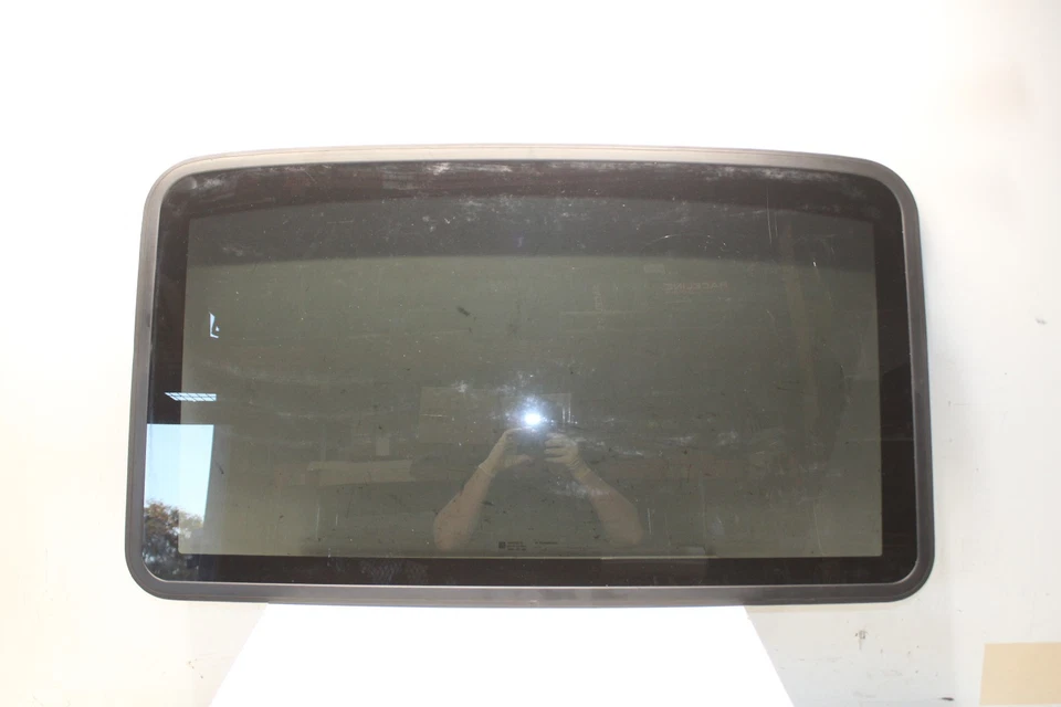2003-2007 HUMMER H2 6.0 SUNROOF WINDOW GLASS OEM - Image 2 of 4