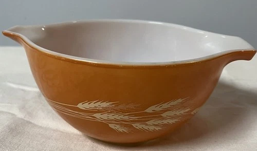 Vintage Pyrex #441 Autumn Harvest Wheat Cinderella Mixing Bowl, 750mL,