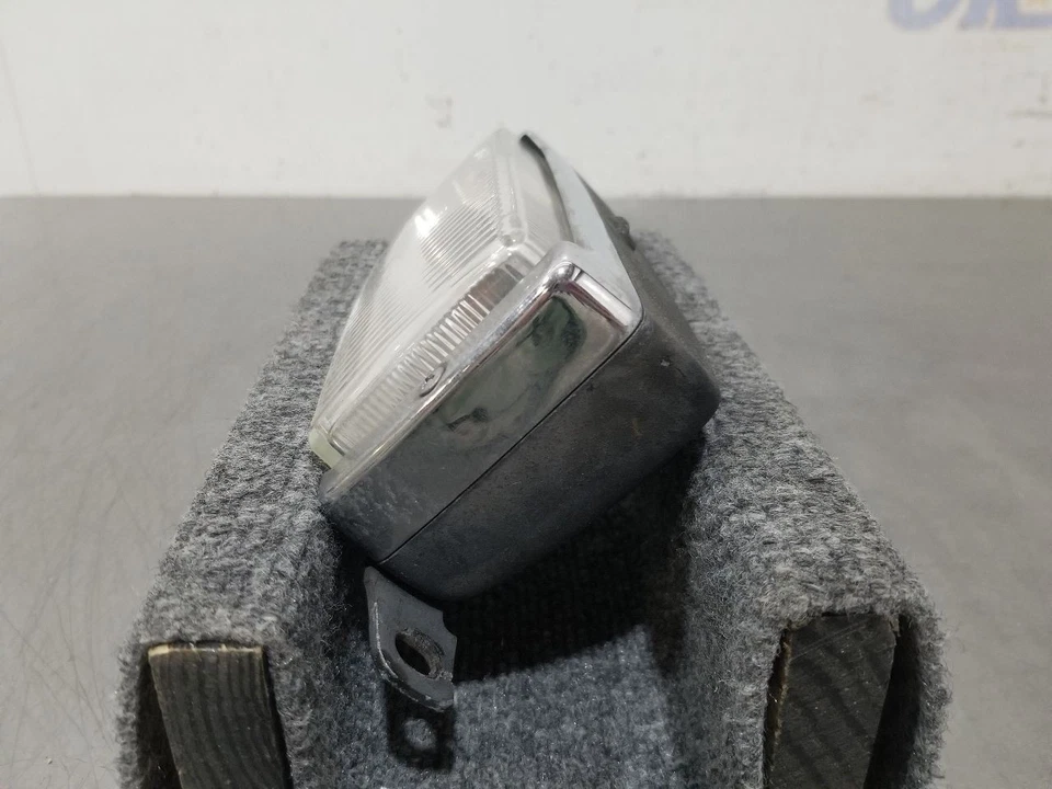 89 1989 MERCEDES BENZ 560SL FARO ANTINIEBLA CONDUCTOR IZQUIERDO Foto 3 de 4