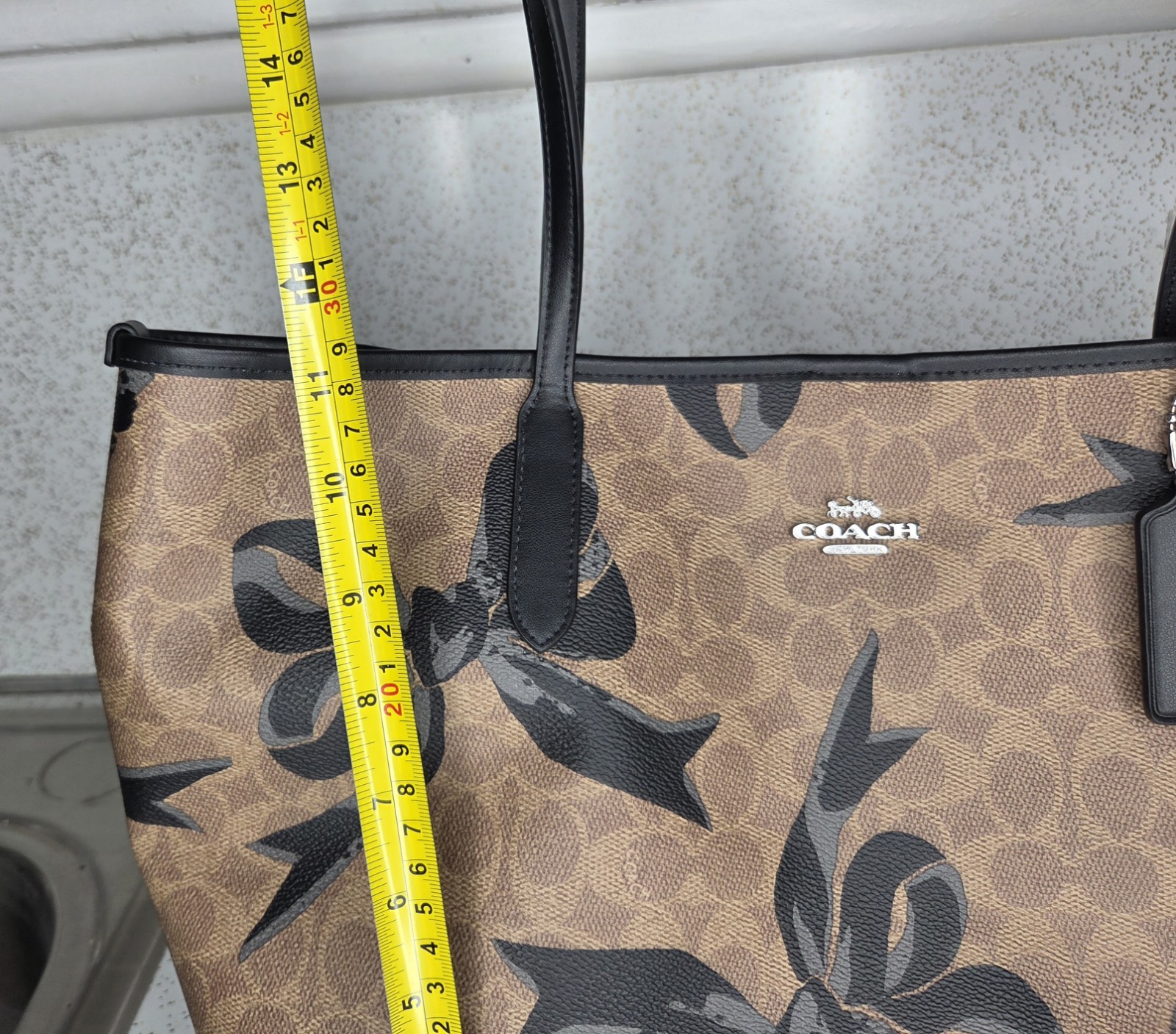 Coach City Tote Bag In Signature Canvas With Bow Print CY652 NWOT thumbnail 10