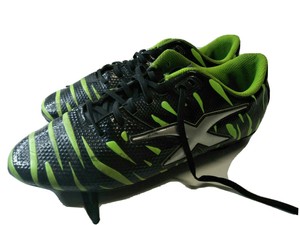 blades soccer boots