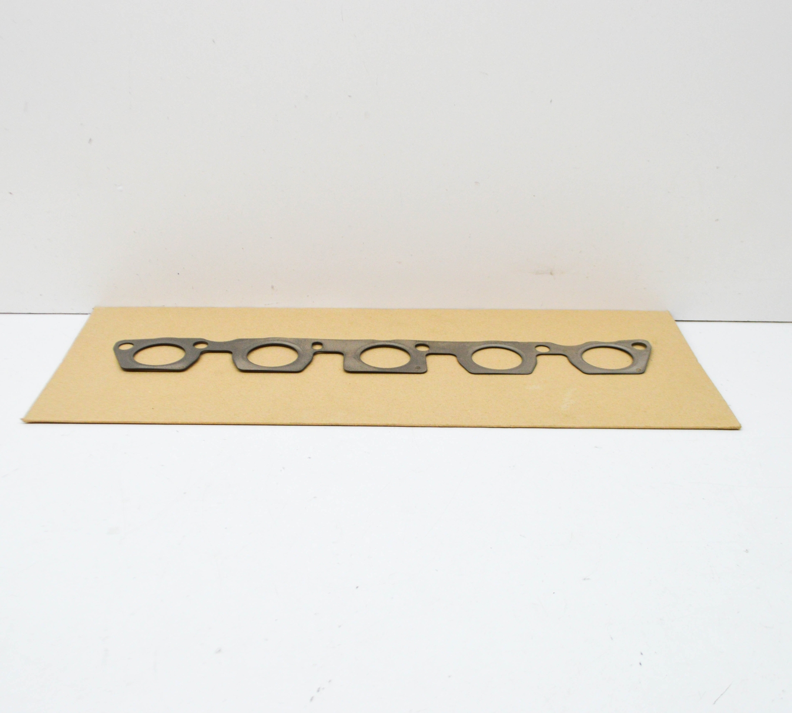 NEW AUDI TT RS FV EXHAUST MANIFOLD GASKET 07K253039E 07K-253-039-E