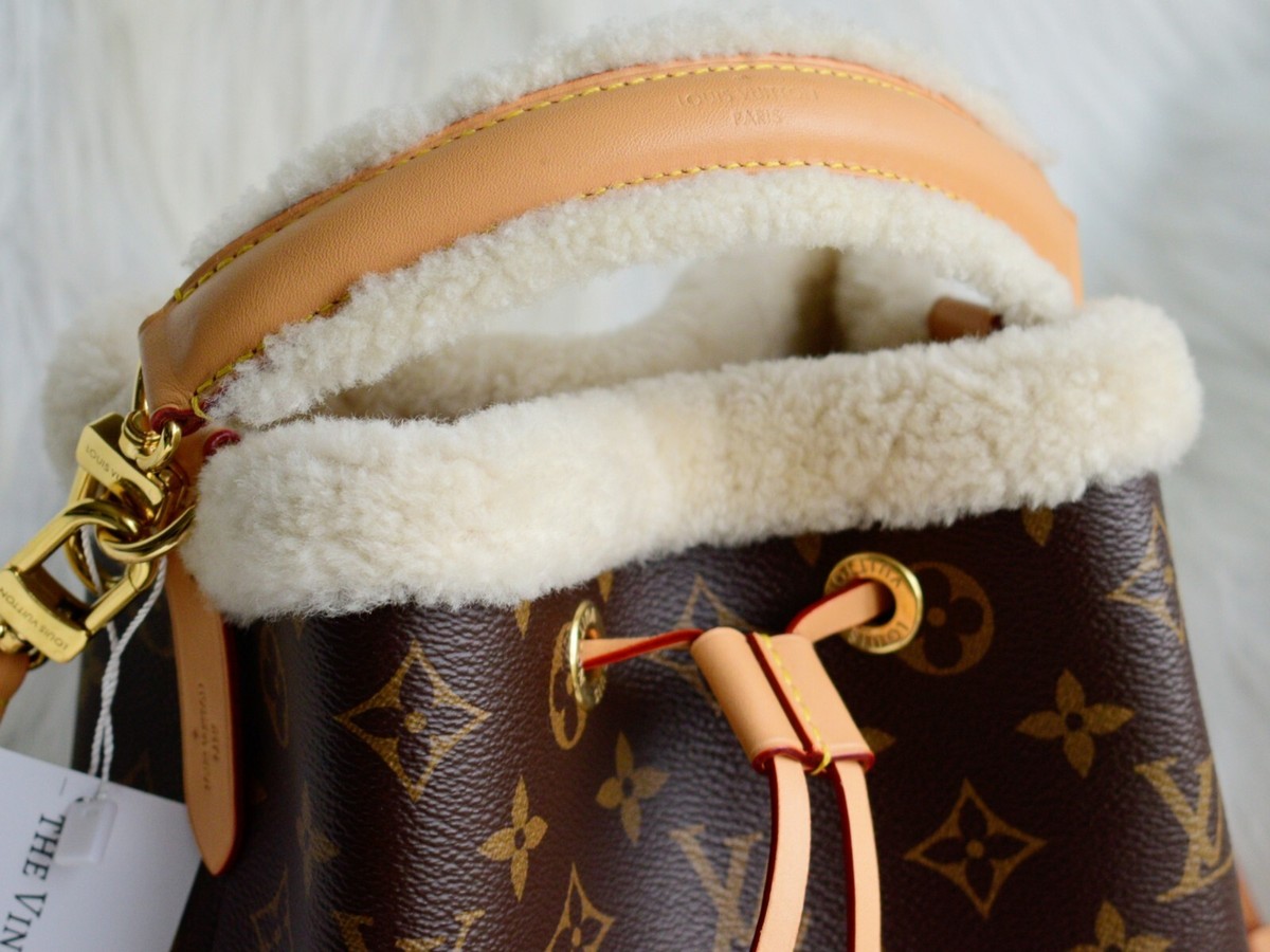 Louis Vuitton NeoNoe BB Monogram Cozygram Teddyfell Leder 
