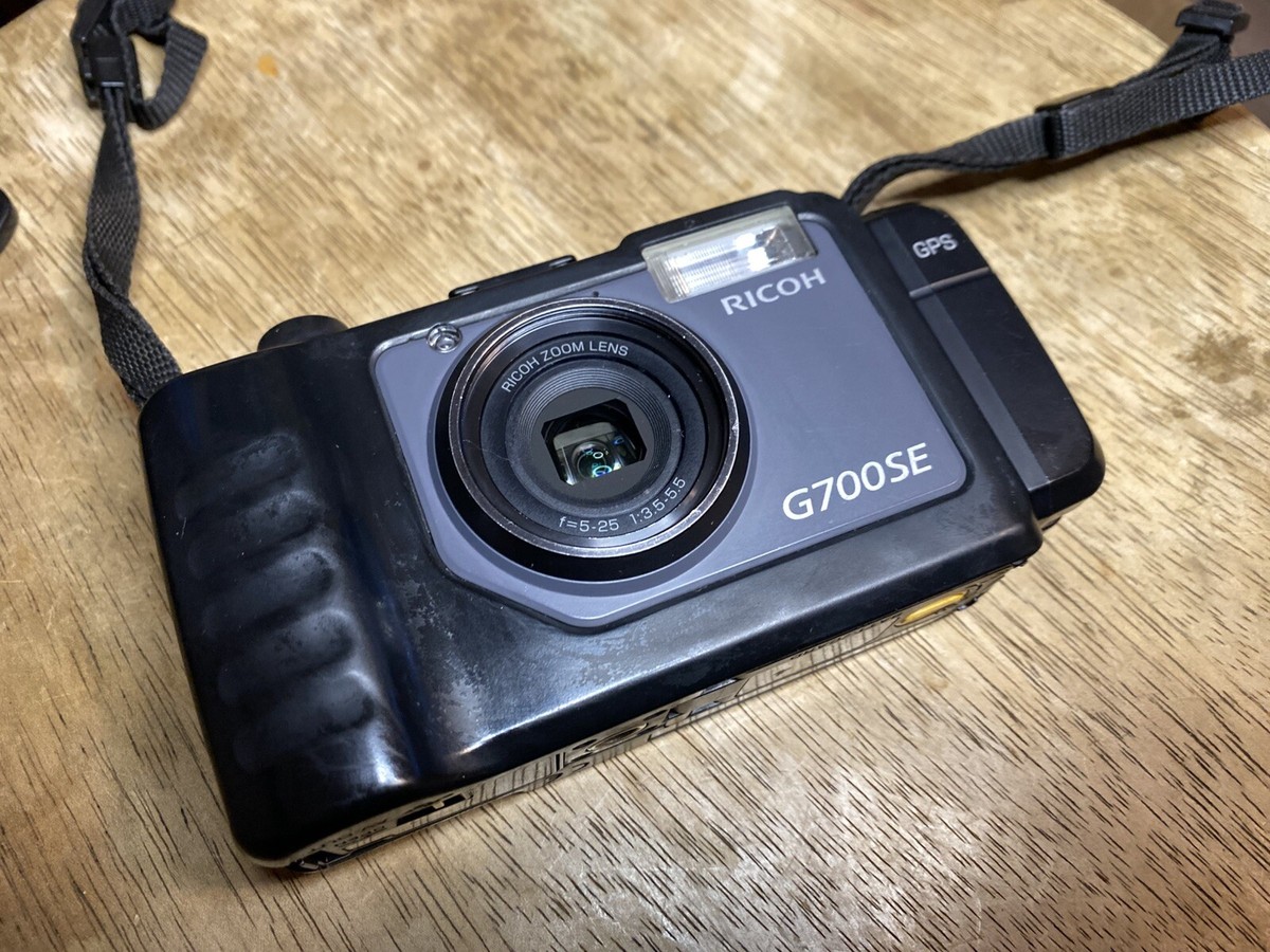 Ricoh G700SE 12.1MP 5-25mm F3.5-5 Rugged Digital Camera GPS Module