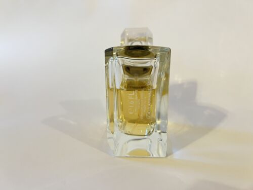 Valentino V for Women 1.6 fl.oz / 50 ml -RARE Vintage Perfume- 80% Full - No Box - Picture 3 of 7
