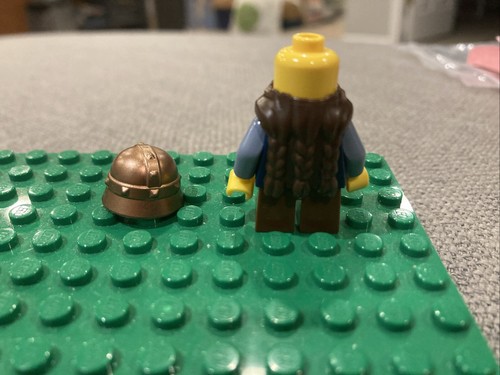 LEGO Castle Dwarf Fantasy Era Minifigure Cas389 Giant Chess 852293 Rare Figure - Picture 3 of 3