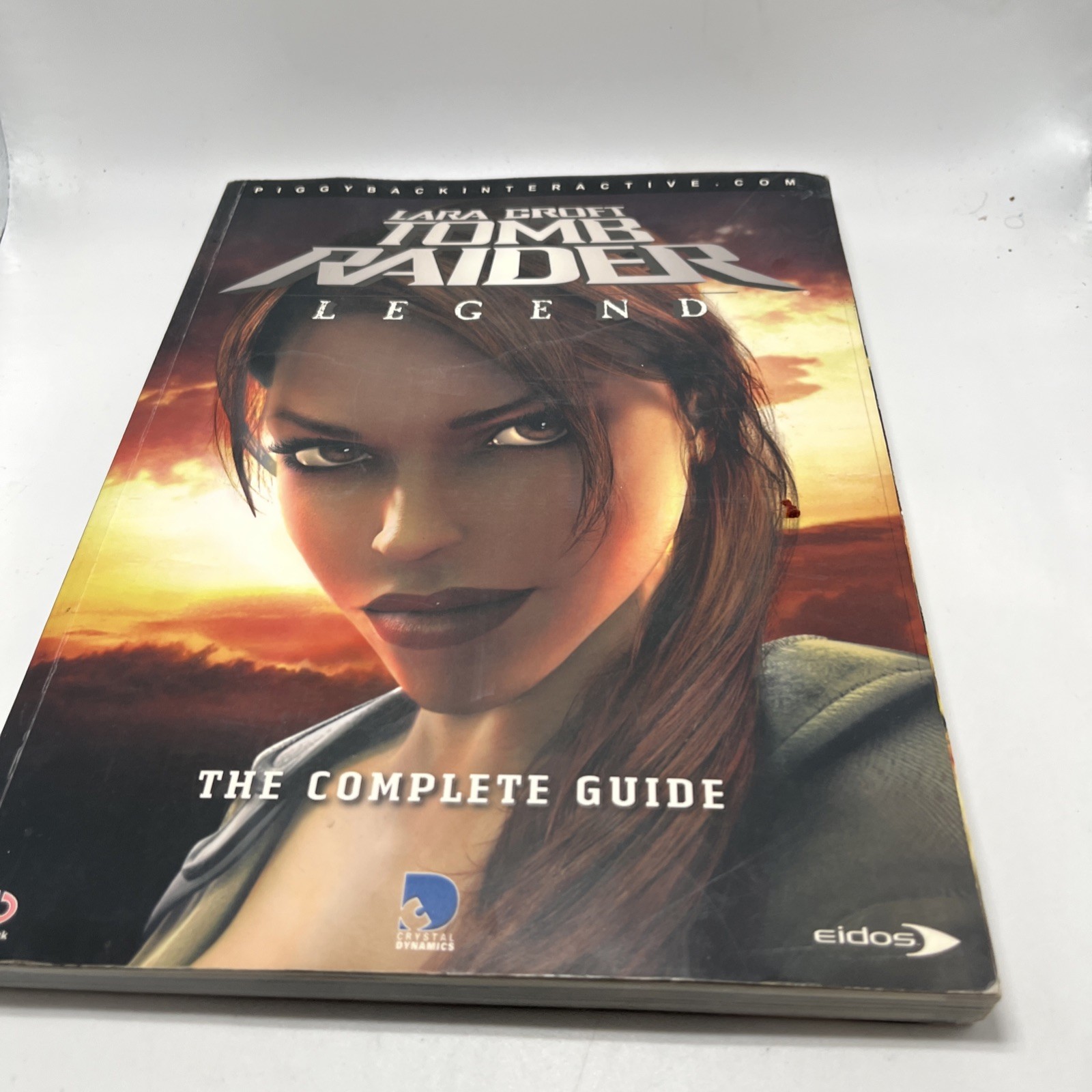 Tomb Raider: Legend Official Strategy Guide Piggyback PS2 Xbox Game Cube