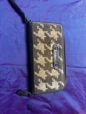 juicy couture wristlet wallet
