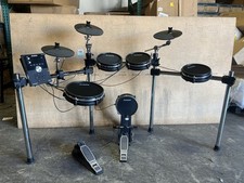 Alesis Command Kit  Eight-Piece Electronic Drum Set with Mesh Snare and Mesh