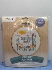 LEISURE ARTS Counted Cross Stitch Kit - POSITIVITY - 8" Round Flowers/Sunshine