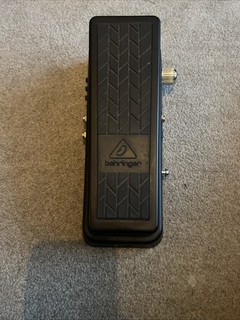 Behringer Hellbabe HB01 Wah Wah Pedal Tested Working