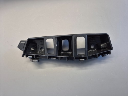 VW Touareg II 7P Führungsprofil Halter Stoßstange vorne rechts  7P6807184F