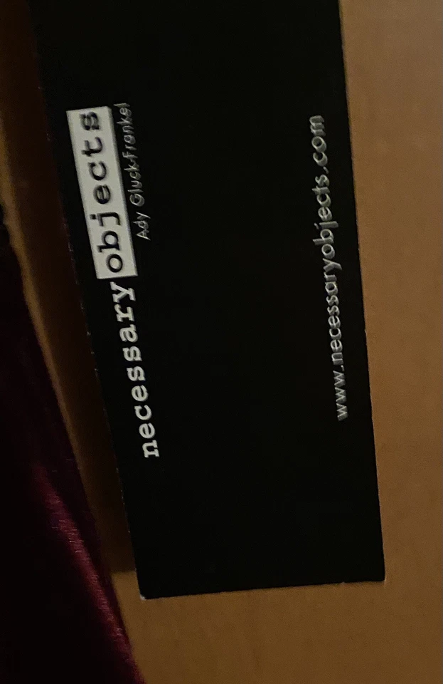 OBJETOS NECESARIOS MUJER TALLA S Borgoña Con Secuencias Top Sin Mangas Foto 3 de 4