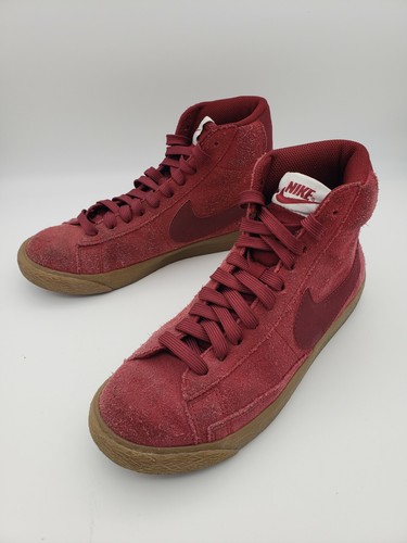maroon nike blazers
