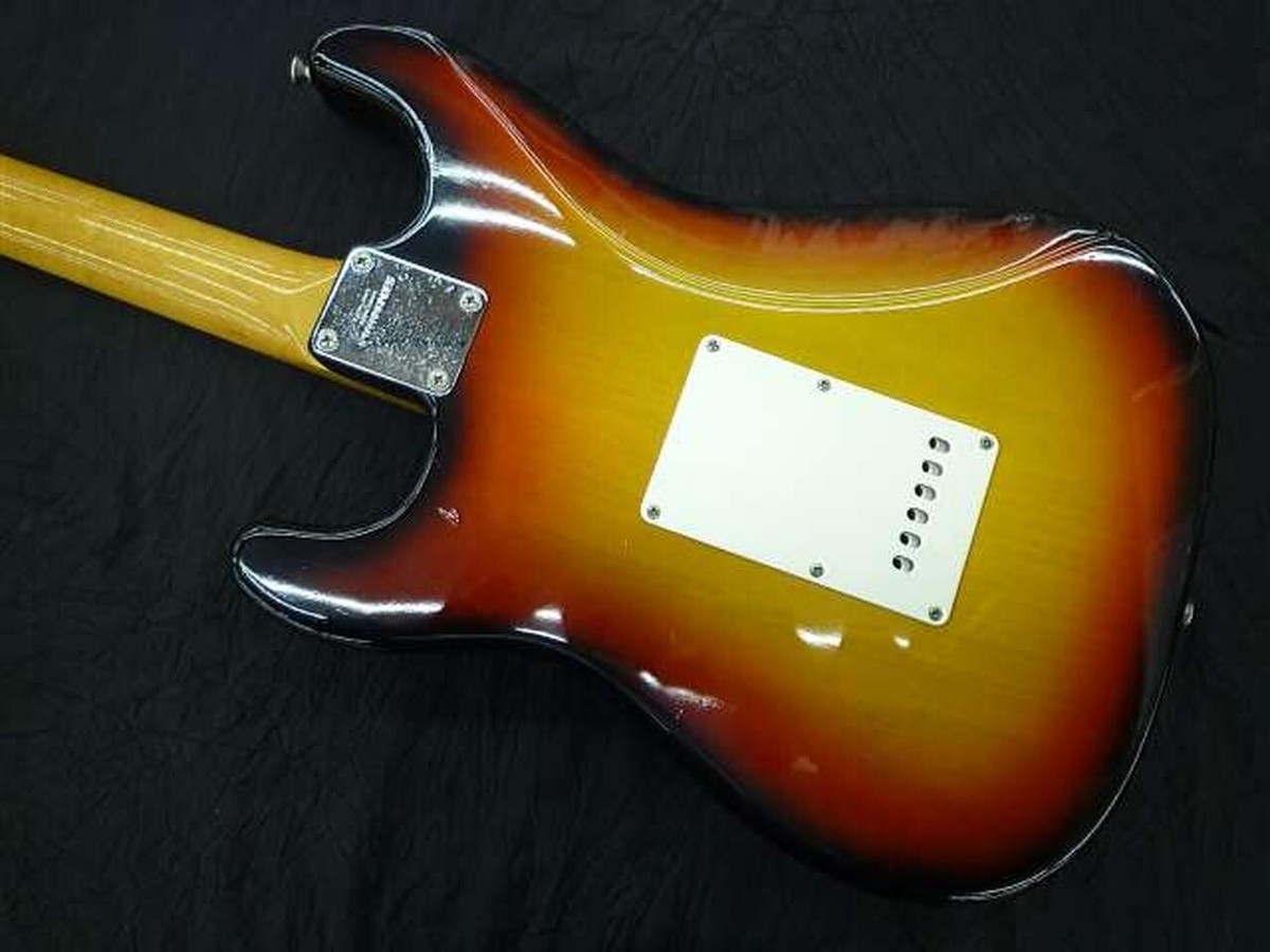 FERNANDES RST-50 ‘64 The Revival 3TS Fernandes RST50-64 Revival 80's Sunburst, Great Stratocaster
