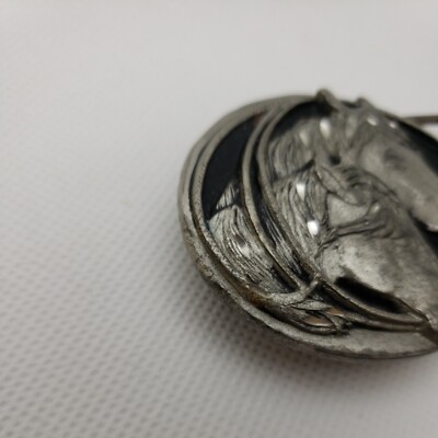 Vintage 1988 Siskiyou Buckle Co. Pewter Enamel Horse Head  display picture 1