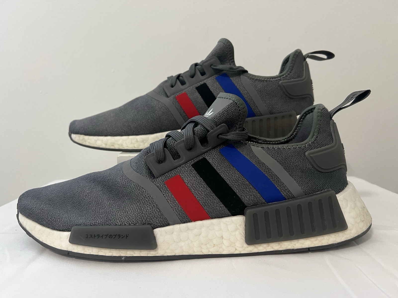 Adidas NMD R1 Originals Grey Blue Red White Black Shoes Sneakers FZ5708 Size 13 Adidas NMD R1 Originals Grey Blue Red White Black Shoes Sneakers FZ5708 Size 13