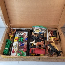 Vintage Rel Plastics Corp. Toy Western Set in Box LOTS of Western Toys In BOX
