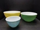 Vintage Pyrex Primary Nesting Mixing Bowl Set Of Three 401, 403, 404
