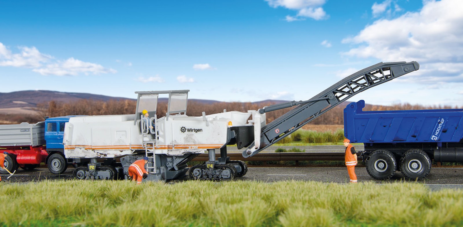 Kibri 11653 - H0 WIRTGEN Road Milling Machine - New