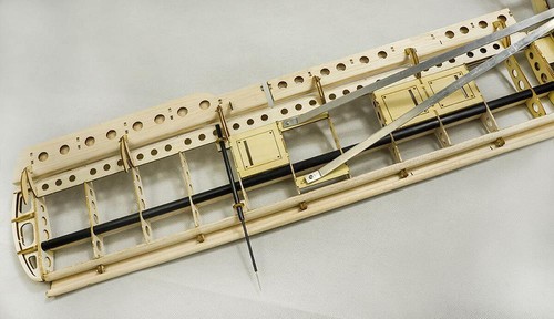 Fieseler Fi 156 Storch 1600mm Holzbaukasten Combo Torcster Brushless 4s LiPo - Bild 6 von 16
