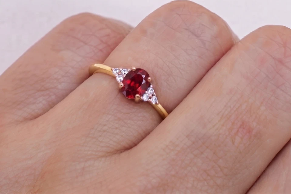 4,00 Karat Natürlicher Rubin Manik 14k Vergoldet 925 Silber Cluster Ring Größe 7 - Bild 2 von 3