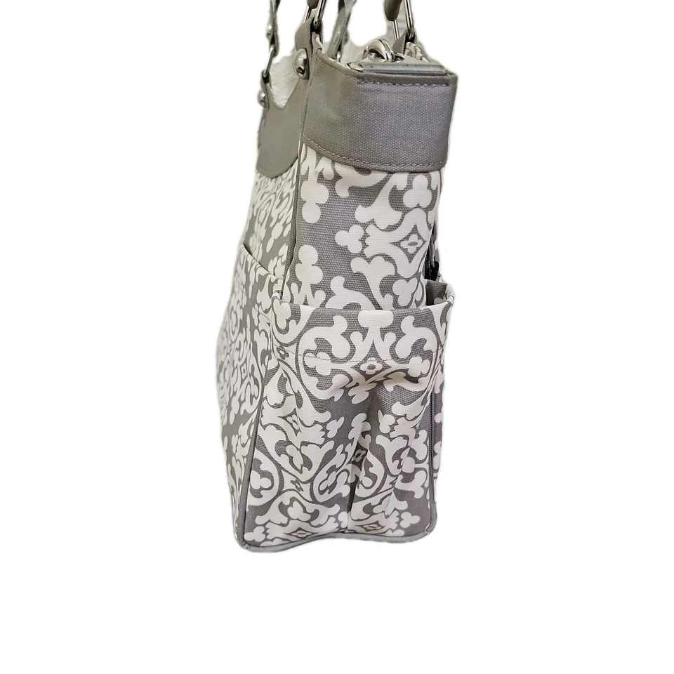 Diaper Bag Petunia Pickle Bottom City Carryall In Breakfast in Berkshire - Image 3 of 4