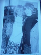 Paint It Black - The Murder of Brian Jones by Geoffrey Giuliano 1852274247 The