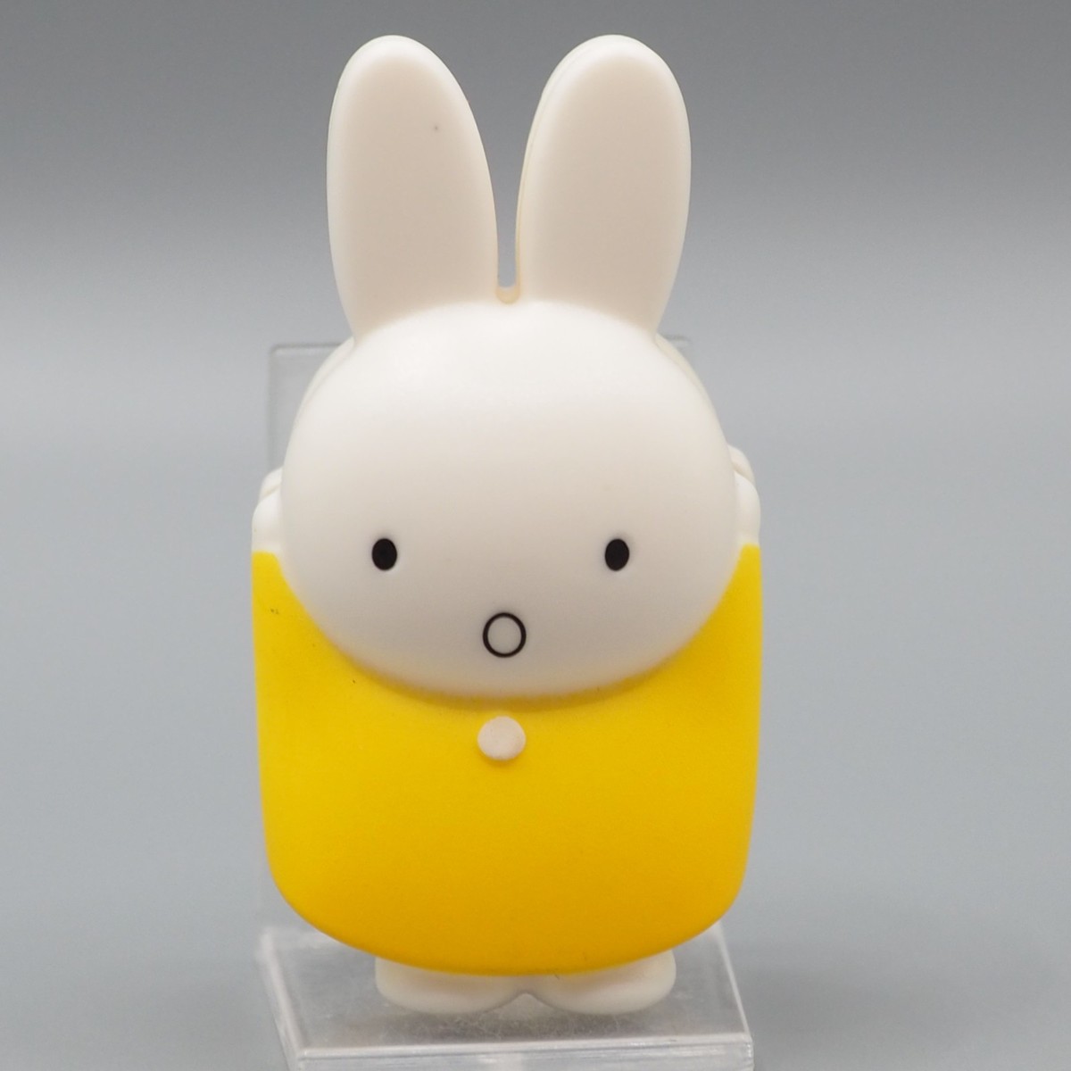 miffy Friends Miffy Hasamundesu Mascot Clip Gashapon Bandai Japan vv366
