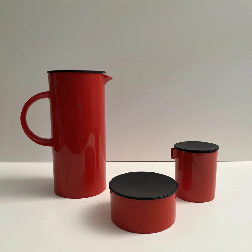 Juego de jarra moderna danesa Stelton azúcar y crema MCM plástico rojo de la era espacial Foto 3 de 4