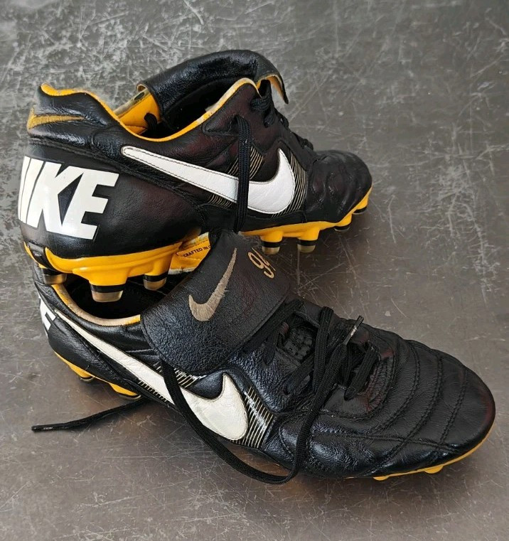 Nike Tiempo 94 premier cleats Black/White/Del Sol/Gold 1994