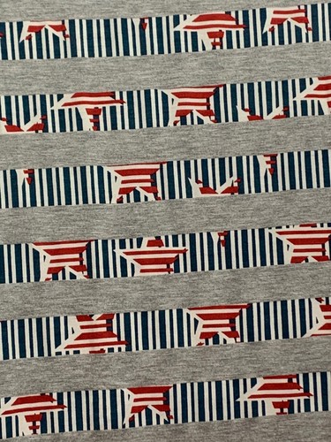 LulaRoe Irma Hi-Lo Tunic Size S Small Gray W/ Patriotic Print NWT - Picture 2 of 3
