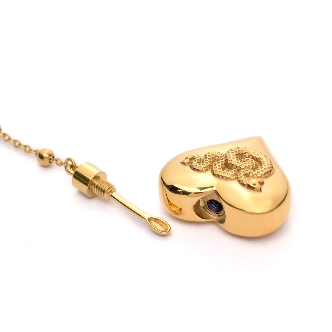  Holy rose Saint Lana Del Rey LDR Style Stash Necklace Heart  Shaped With Snakes & Spoon stainless steel (gold) : Clothing, Shoes &  Jewelry