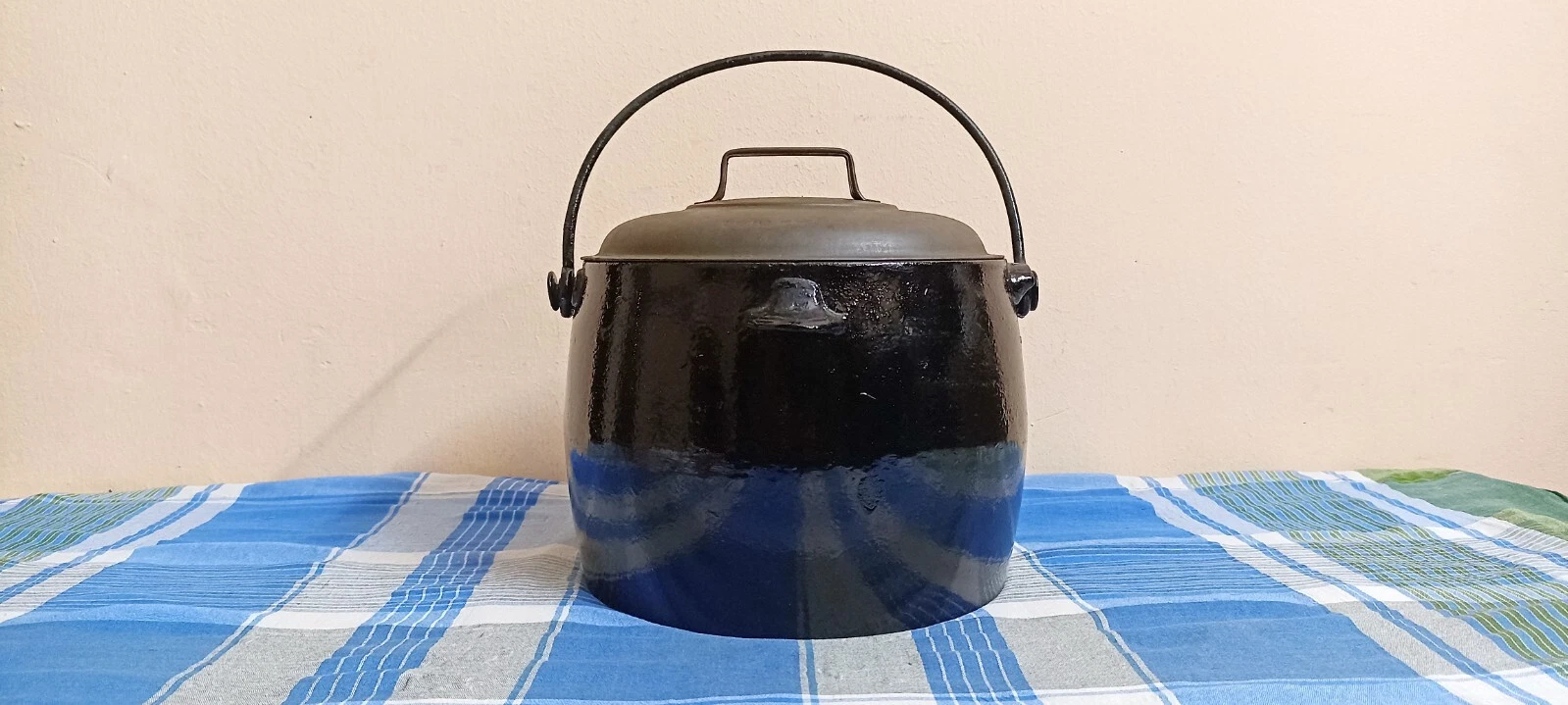 Old 5 Quarts Antique Vintage Cast Iron Enamelware T&C Clark England Stockpot F12