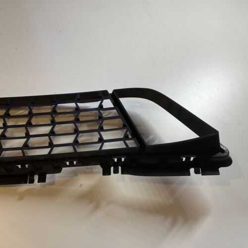 BMW 5 Series G30 Front Lower Center Grille 5111 8098663 OEM - Foto 7 di 11