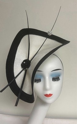 Ascot Royal Fascinator Kentucky Derby White /Black  Straw  Texture, Headband
