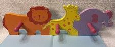 Gancho de abrigo triple para niños para guardería o dormitorio #BX45