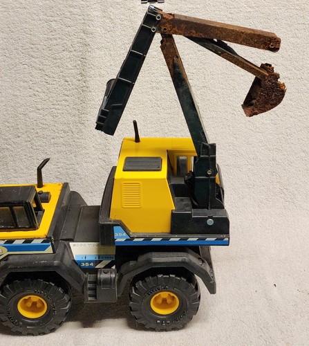 Tonka Hasbro Funrise Excavator 354 Diesel Bucket Truck XMB-975 Wheels 2013 READ - Picture 11 of 11