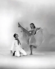 On The Town 1950 G. Kelly dances with Vera-Ellen 11x17 inch poster