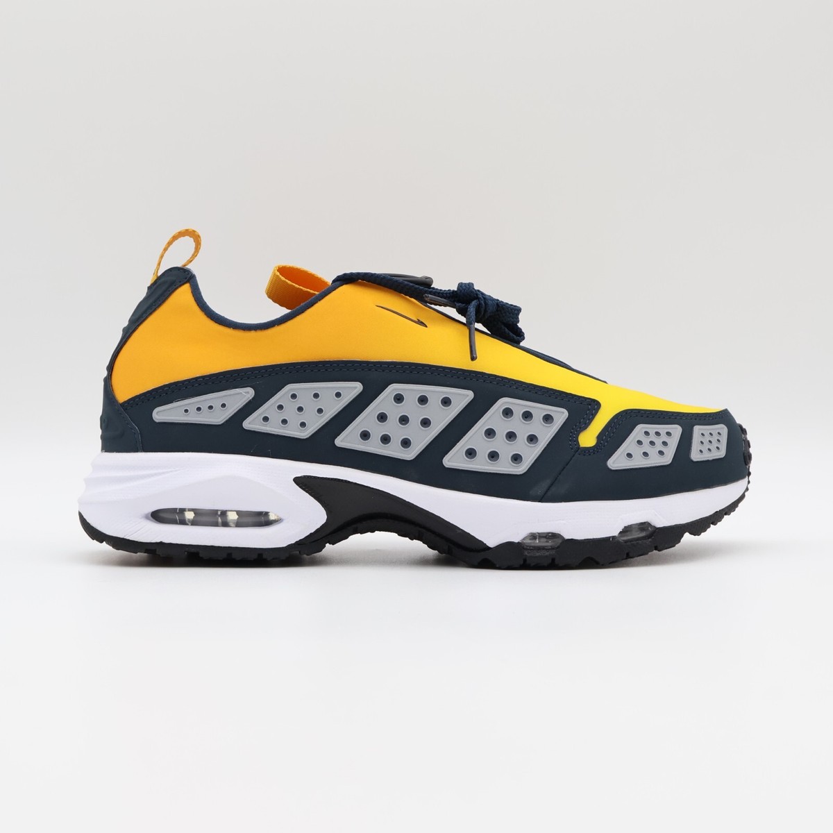 HJ8080-700 Nike Air Max SNDR Canyon Gold and Deep Ocean (Women's