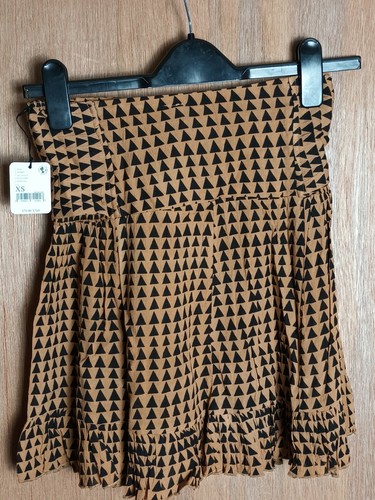 Free People Suri Brown Arrow Print Skirt *Converts to a top* Size XS - Picture 8 of 8